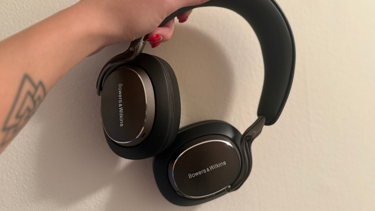 Are the Bowers & Wilkins PX8 S2 Worth $800? I Tested Them to Find Out